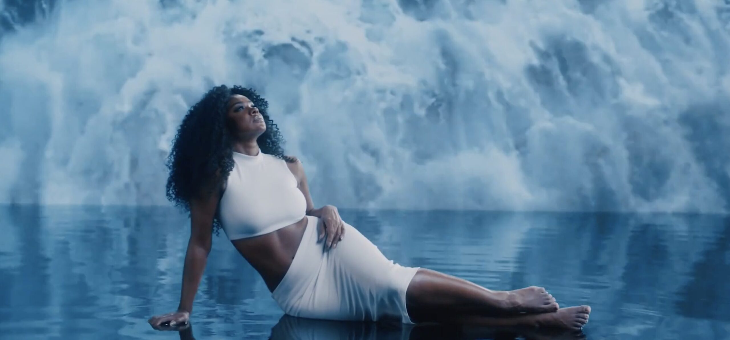 Avon – Renew hydra